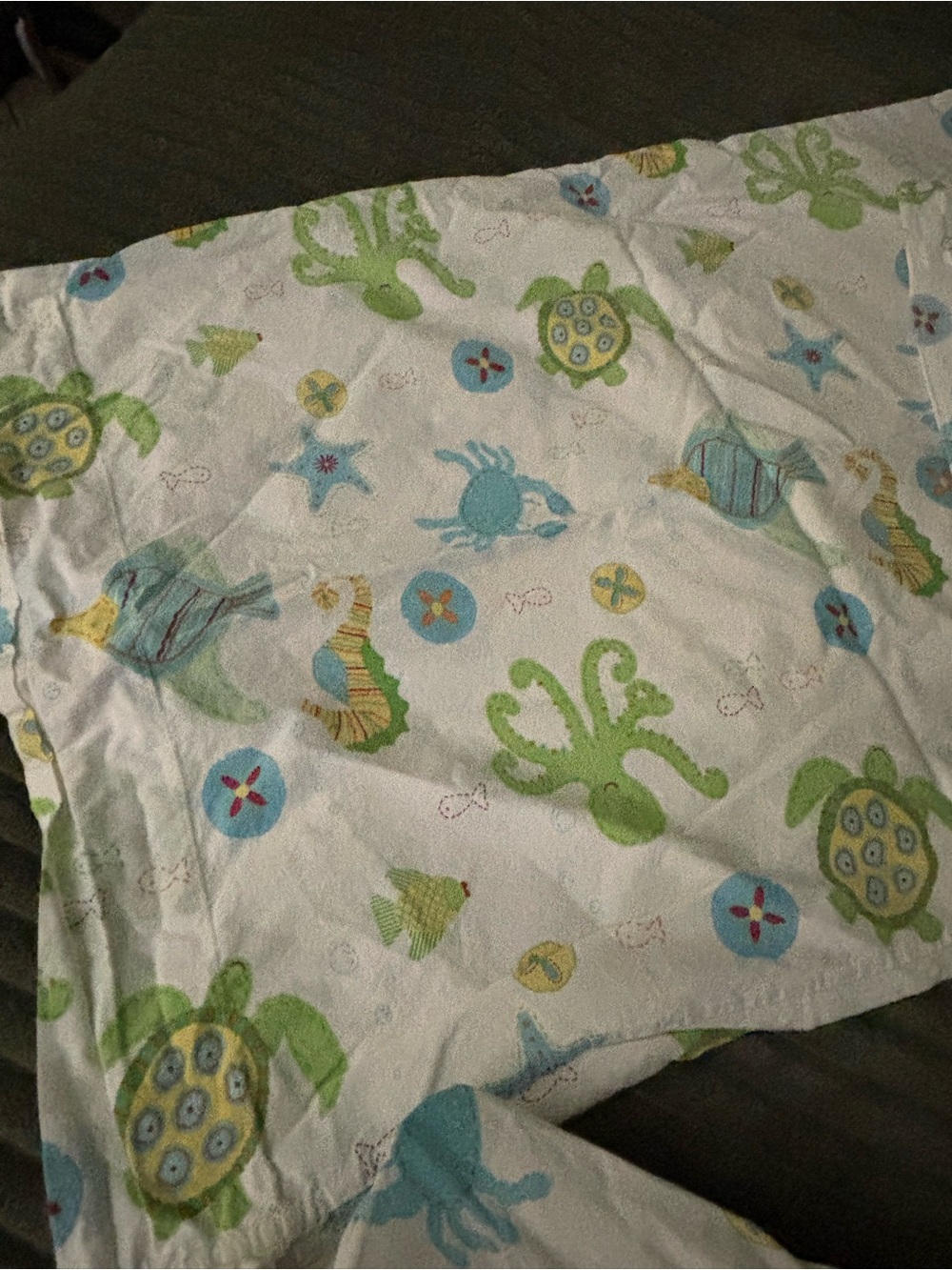 Pottery Barn Twin Sheets Sea Turtle- White with Green & Blue Print - Picture 2 of 3